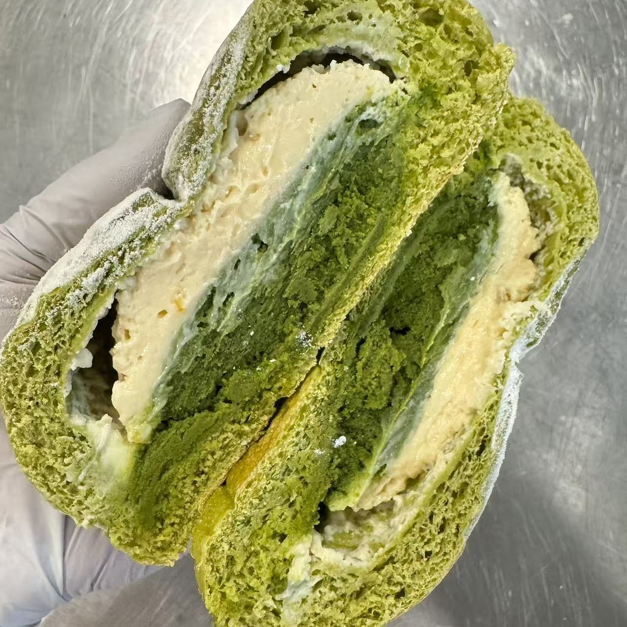 Matcha Jasmine Yuzu Bread 270 그램