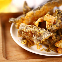 UN CHI Crisp Fish Skin Salted Egg Flv 50 g