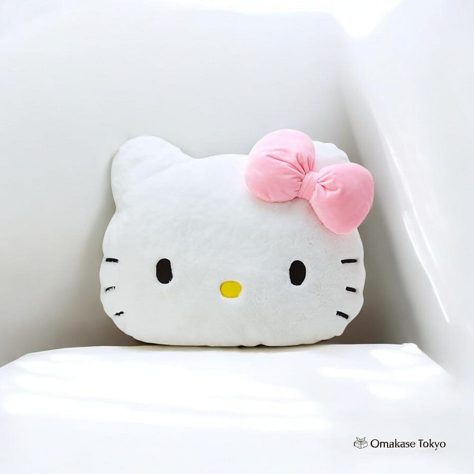 Sanrio Hello Kitty Face Cushion Medium 600 g