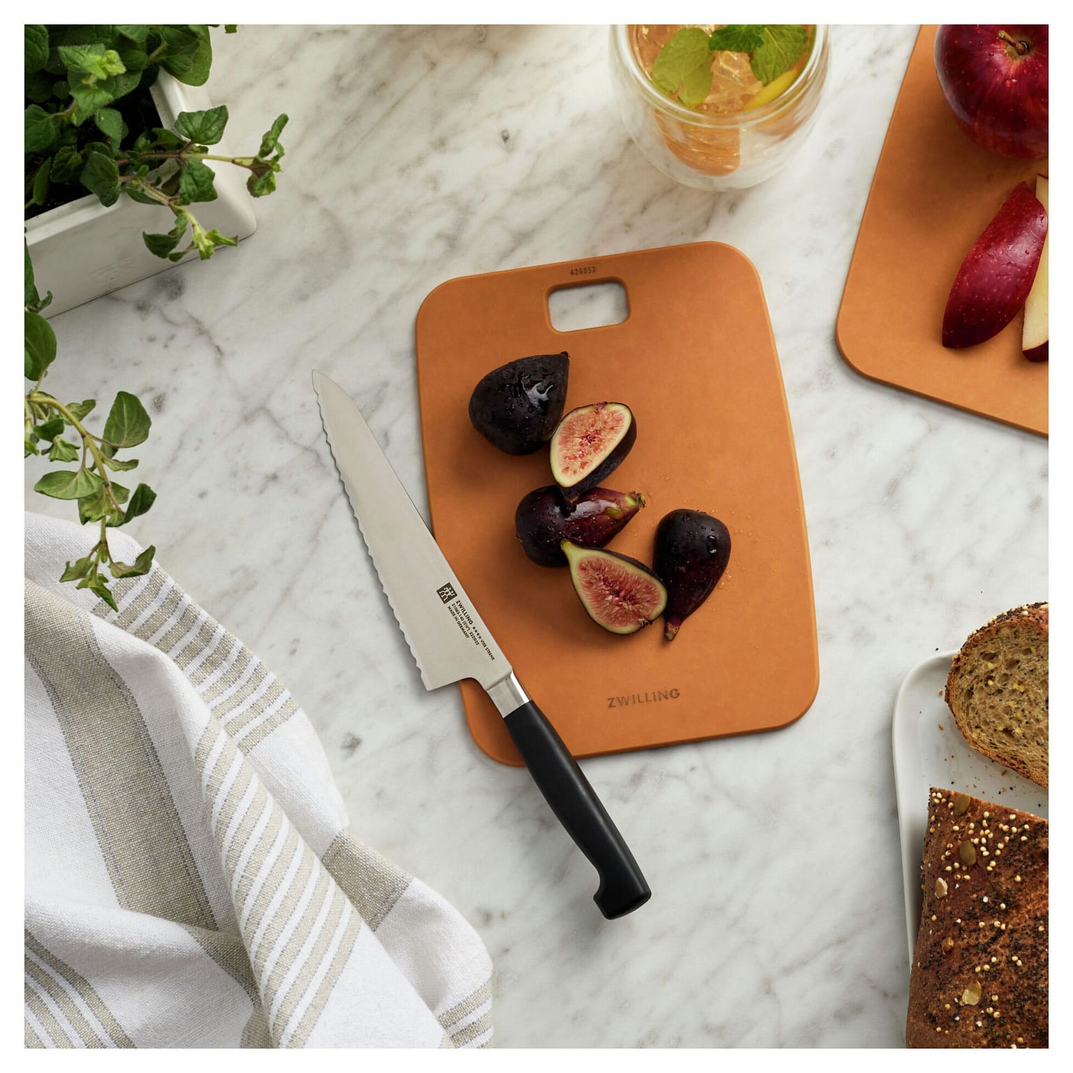 ZWILLING Plant Fiber Cutting Board - Natural 8-in 1 개