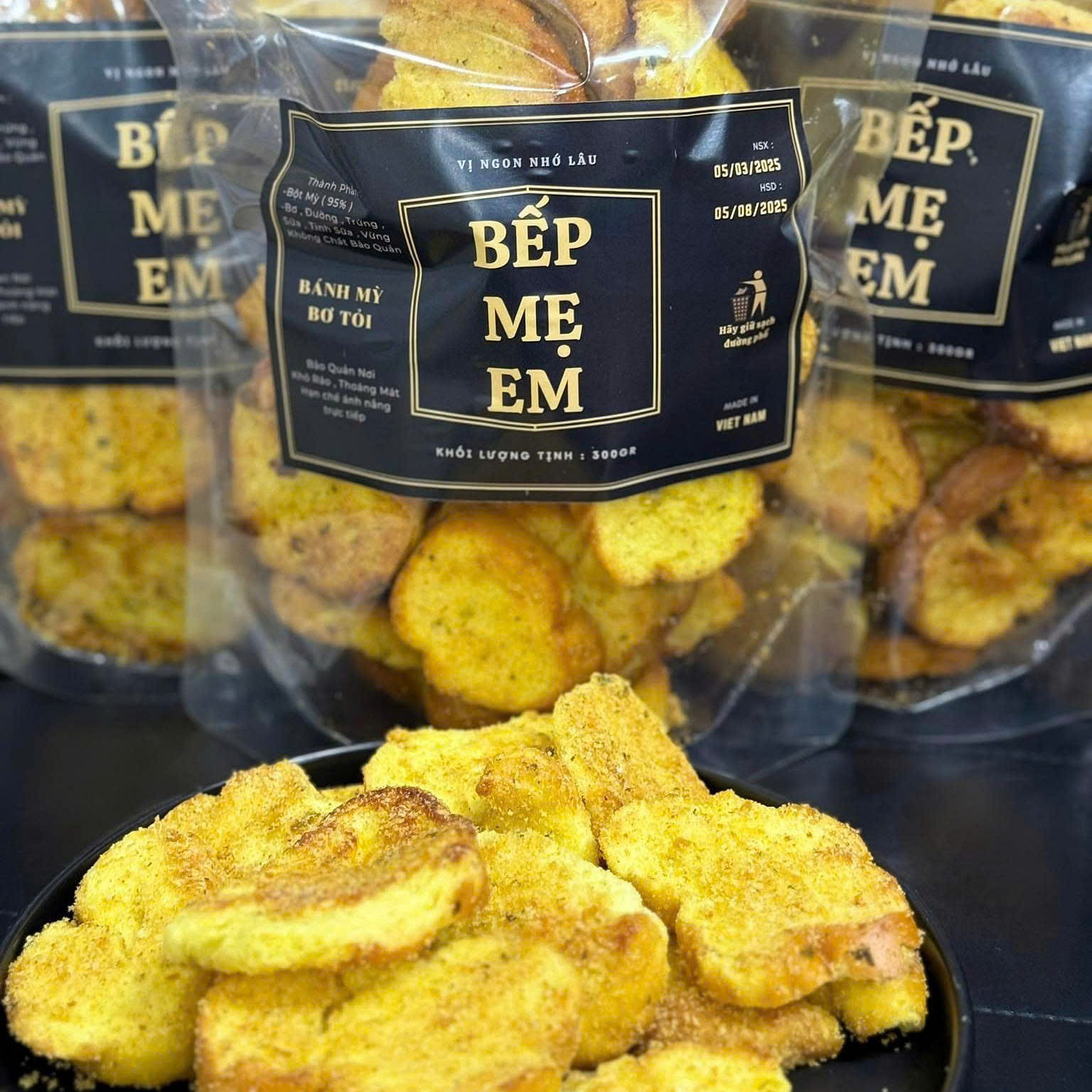 GARLIC BUTTER BREAD 300 그램