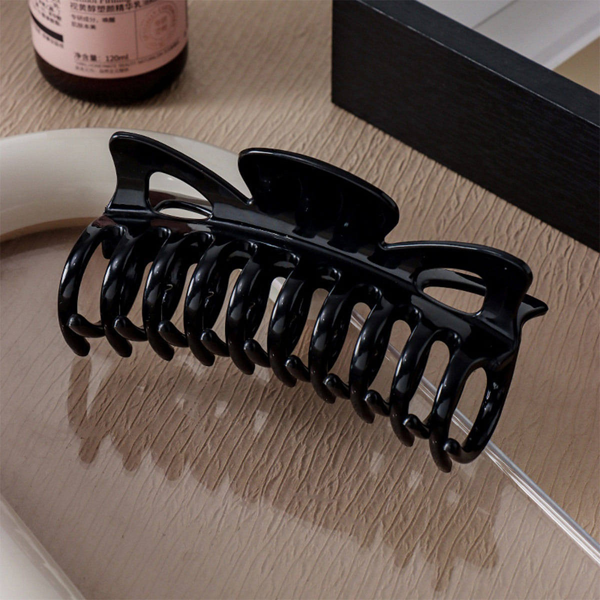 Soft silicone hair clips Butterfly claw clip Black 1 ส่วน