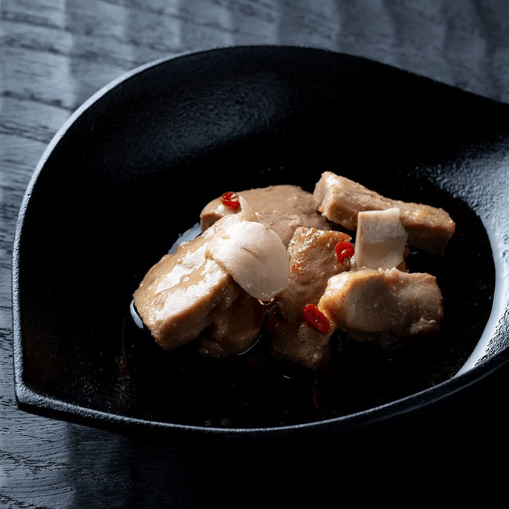 Canned Food Chicken Tenderloin Garlic Olive 80g 1 each