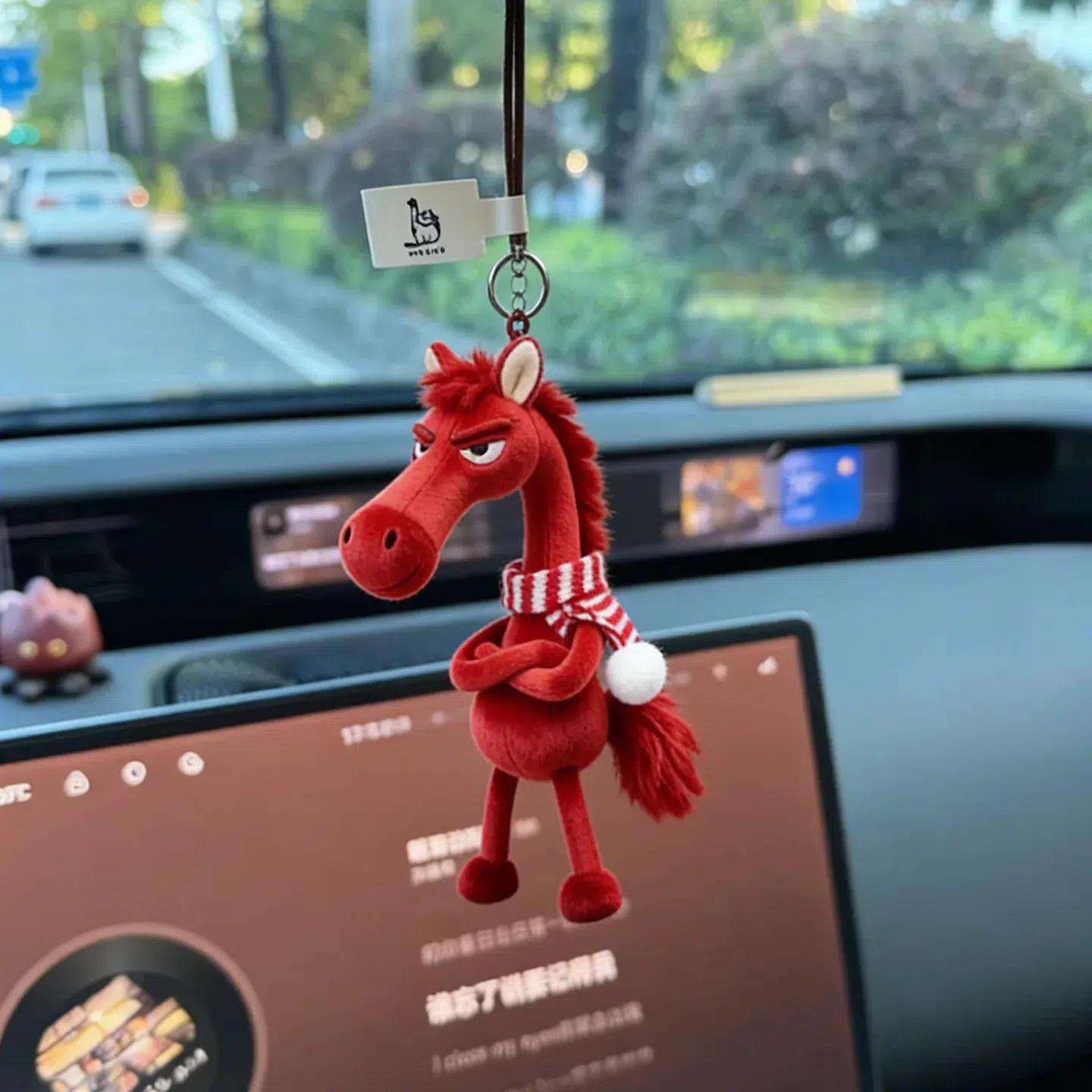 One small horse cart hanging ornament 100 g