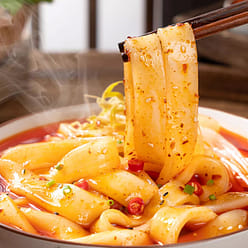 Sesame Paste Wide Rice Noodles Snacks 300 g