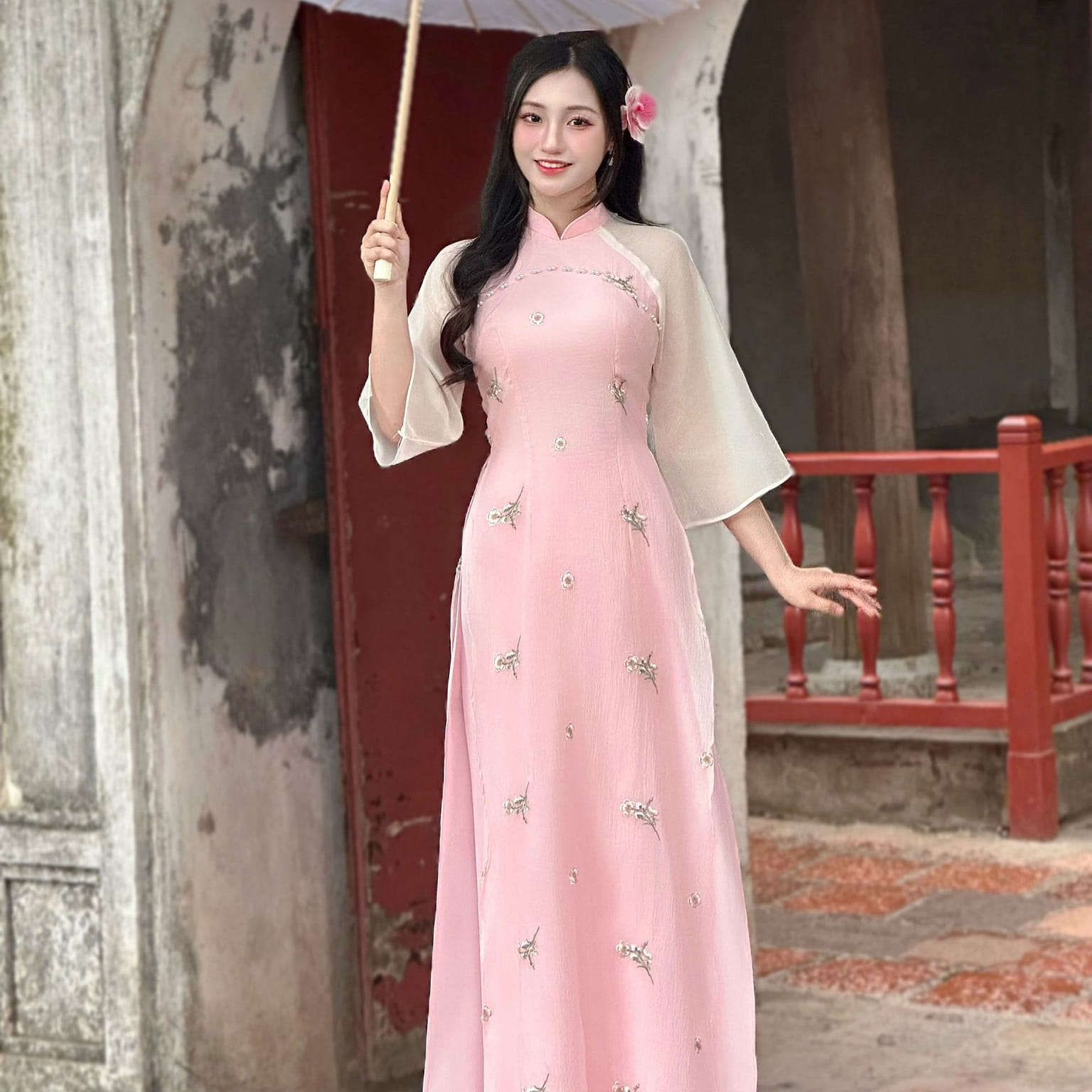 E20 Pink Modern Ao Dai For Women Vietnamese Ao Dai 1 ส่วน