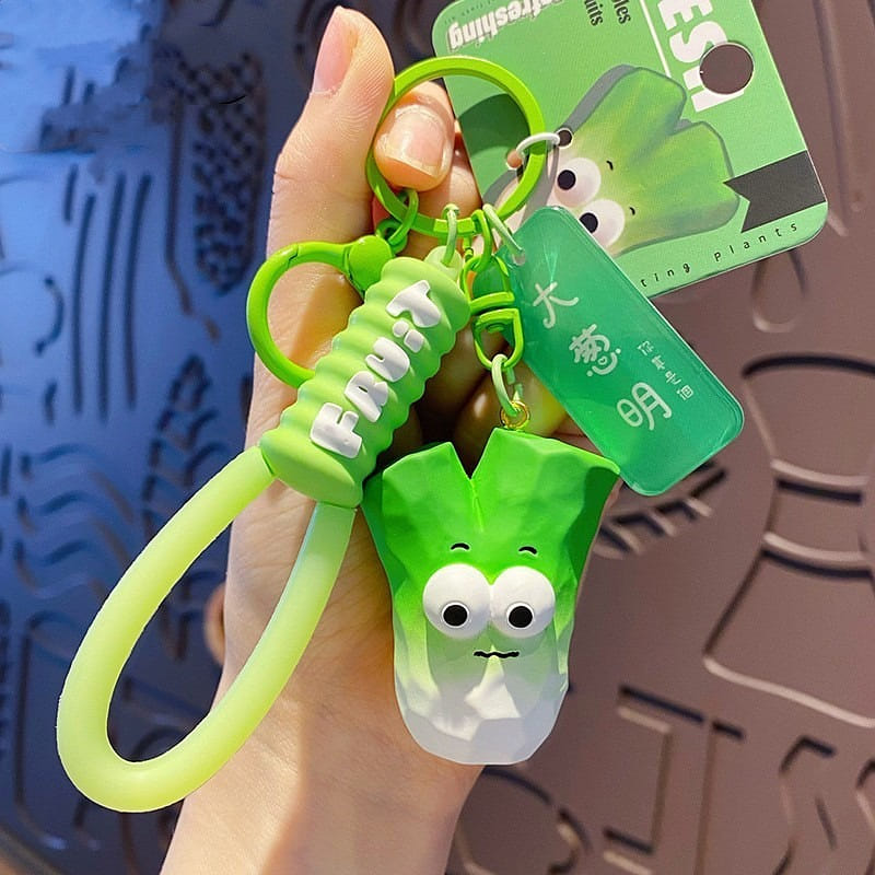 Creative wood carving wind Vegetable series car keychain quirky keychain onion 1 อัน