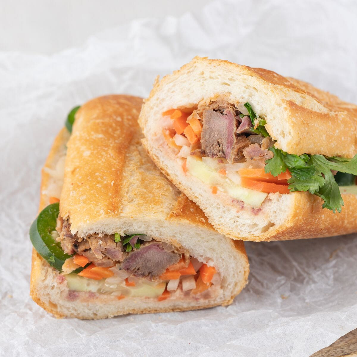 BBQ Pulled Pork Banh Mi Sandwich-10 inches 1 개