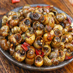 Sichuan Spicy Snail 1 Bag Snail Lion Meat Snack 150 g