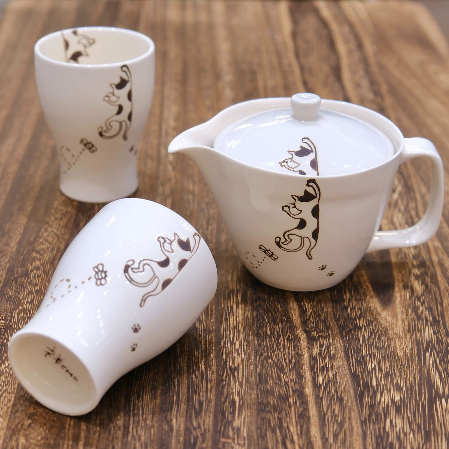 Hasami ware Kitty Teapot Set White 1 count