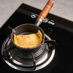 13cm Small Iron Wok Mini FryinEgg Dumpling Pan 1 count