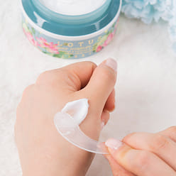 지고트 연꽃 플라워 모이스처 크림 100 밀리리터