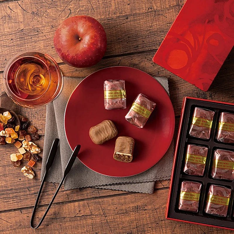 YokuMoku Pomme de terre Chocolate & Nut cake 6 pcs 1 box