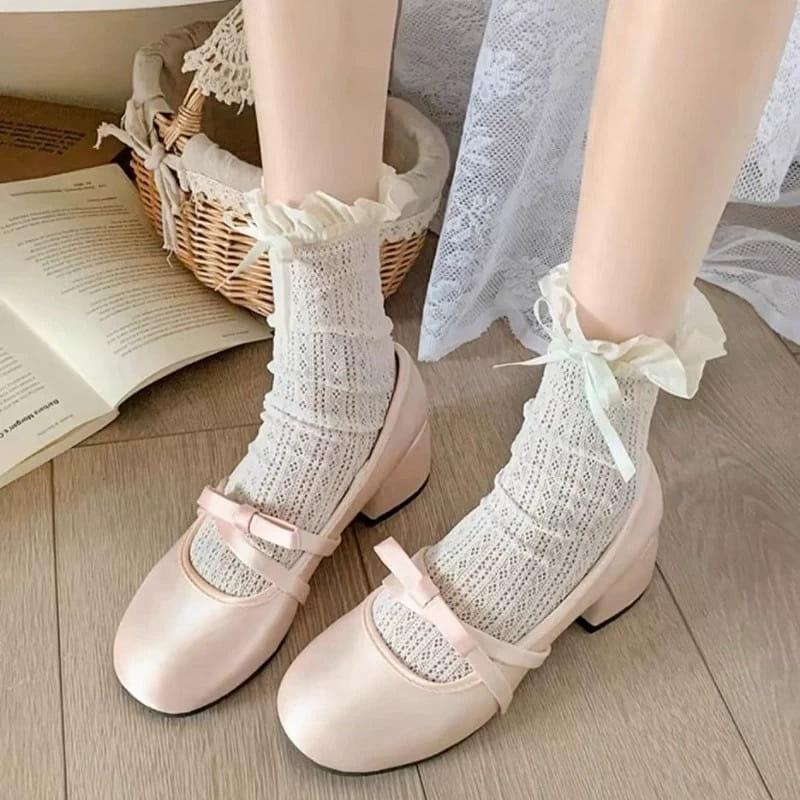 Bow-Tie Socks with Lace Trim, Cream White, 1 Pair 1 each