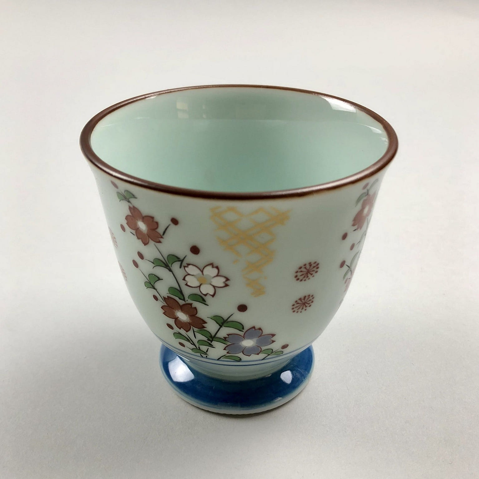 Made-in-Japan Arita Hana teacup, 3"dia., 5oz 1 ส่วน