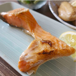 Choushita Grilled Salmon Collar With Salt 1 can