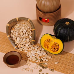 Pumpkin seeds 168g nuts roasted dried fruit snack 168 g