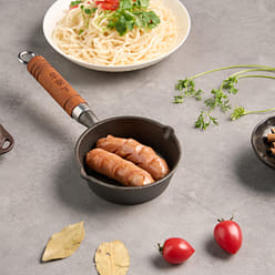 Small Iron Wok Mini Fried Egg Dumpling Pan Frying Pan 11cm 1 count