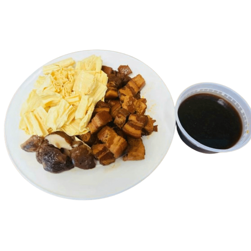 Braised Pork in brown sauce with shiitaki mushroom and soybean skin 400 g