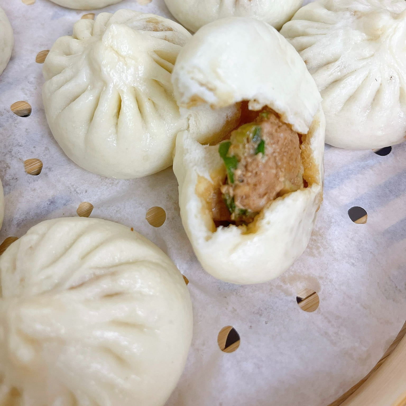 Tianjin Goubuli Baozi (Berkshire Pork) 10 pieces 1 ส่วน