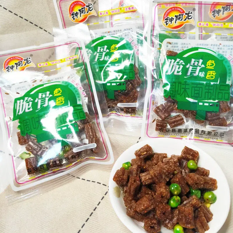 鍾阿龍脆骨辣條10袋 180 克