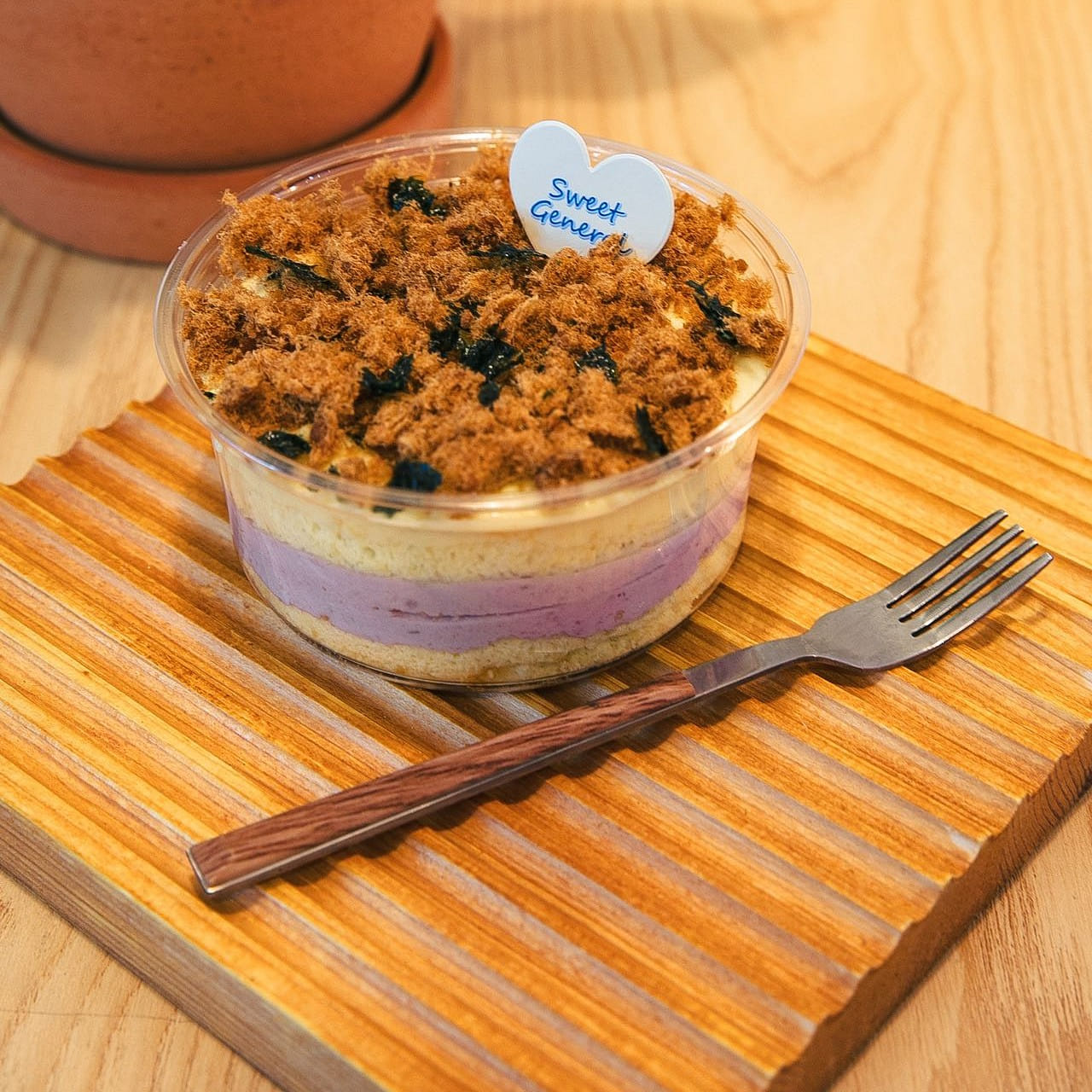 Taro Mochi Salted Eggyolk Pork Floss Cake Box-300g 1 กล่อง