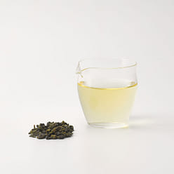 Lishan Oolong- Taiwan High Mountain Tea- Tea Leaf 60 g