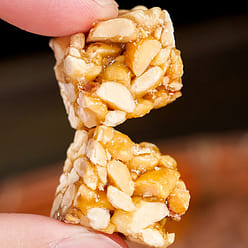 吃尚一族 花生酥老式传统手工糕点休闲零食 250 克