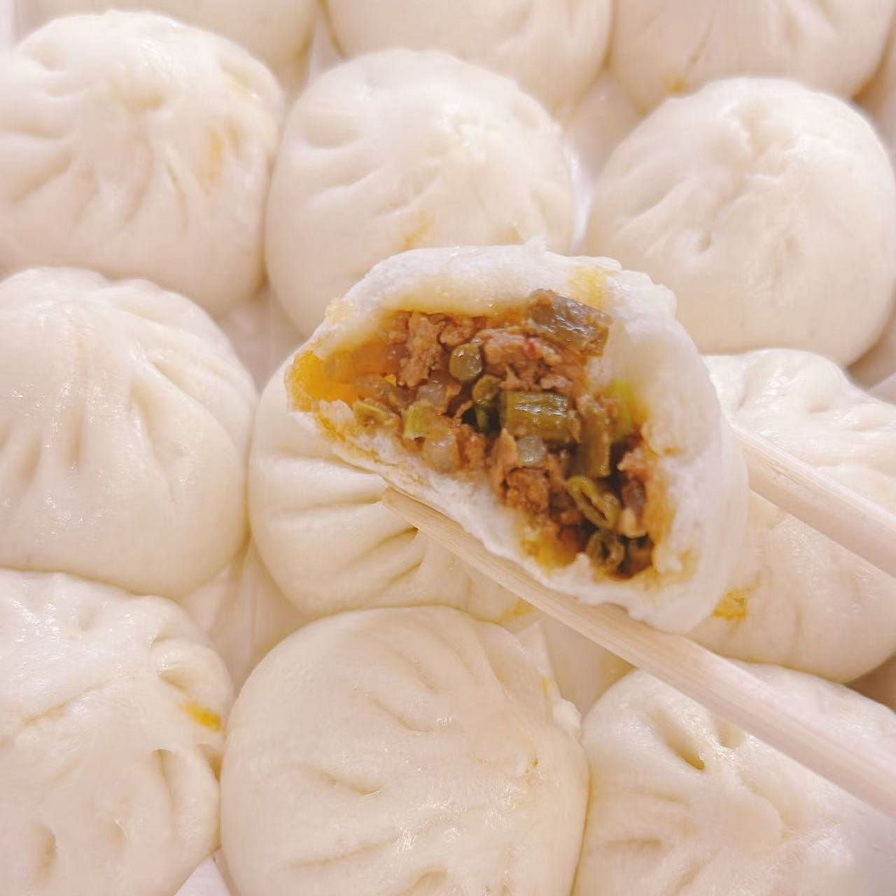 Medium Spicy Sour Bean & Pork Mini Buns 6pcs 1 each