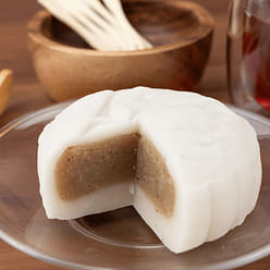 Lotus Paste Crystal Mooncake 175g 1 each