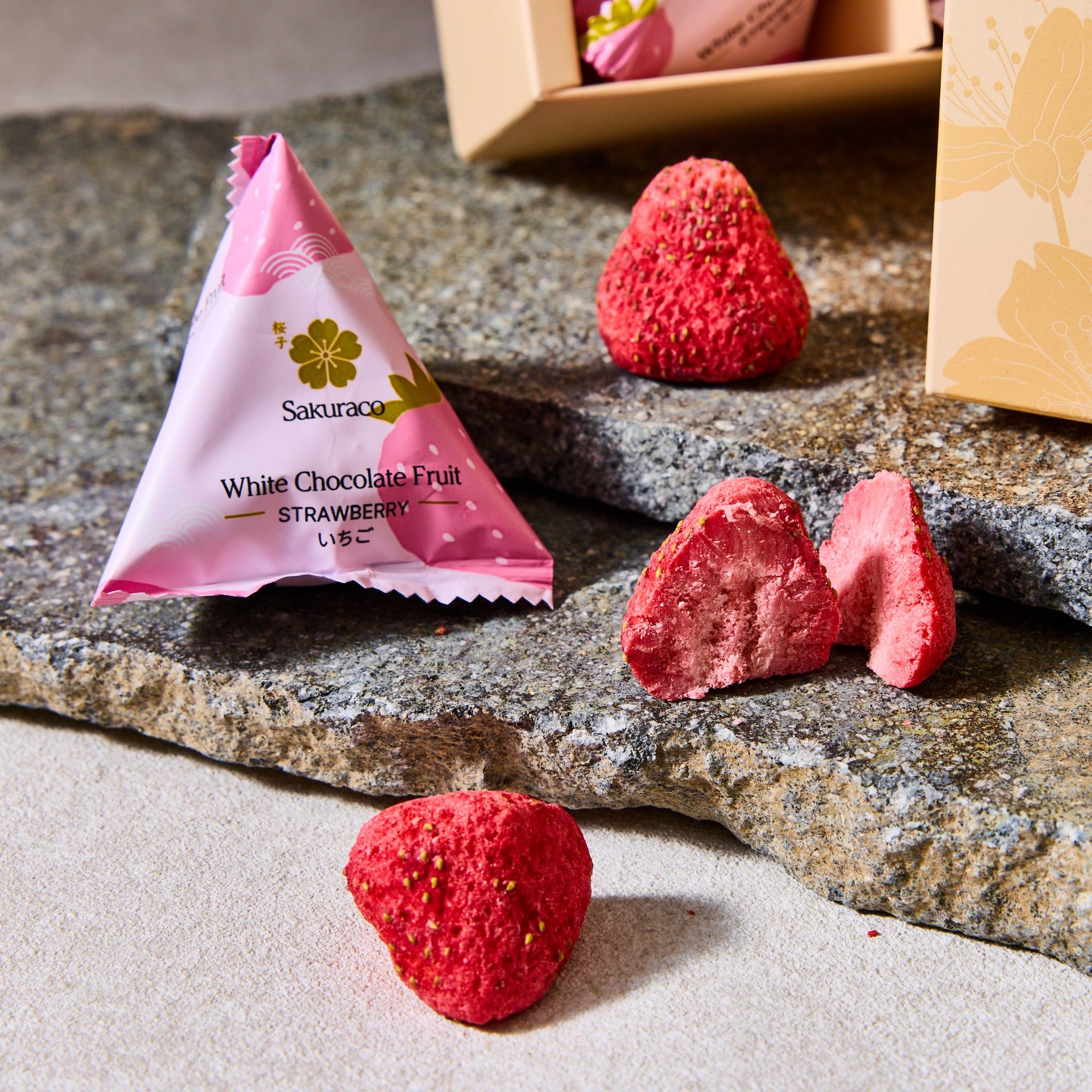 Sakuraco White Chocolate Fruit - Strawberry: 4 - Weee!