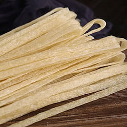 Yam cold noodles, Shaanxi specialty, with seasoning package, pure handmade 411 g