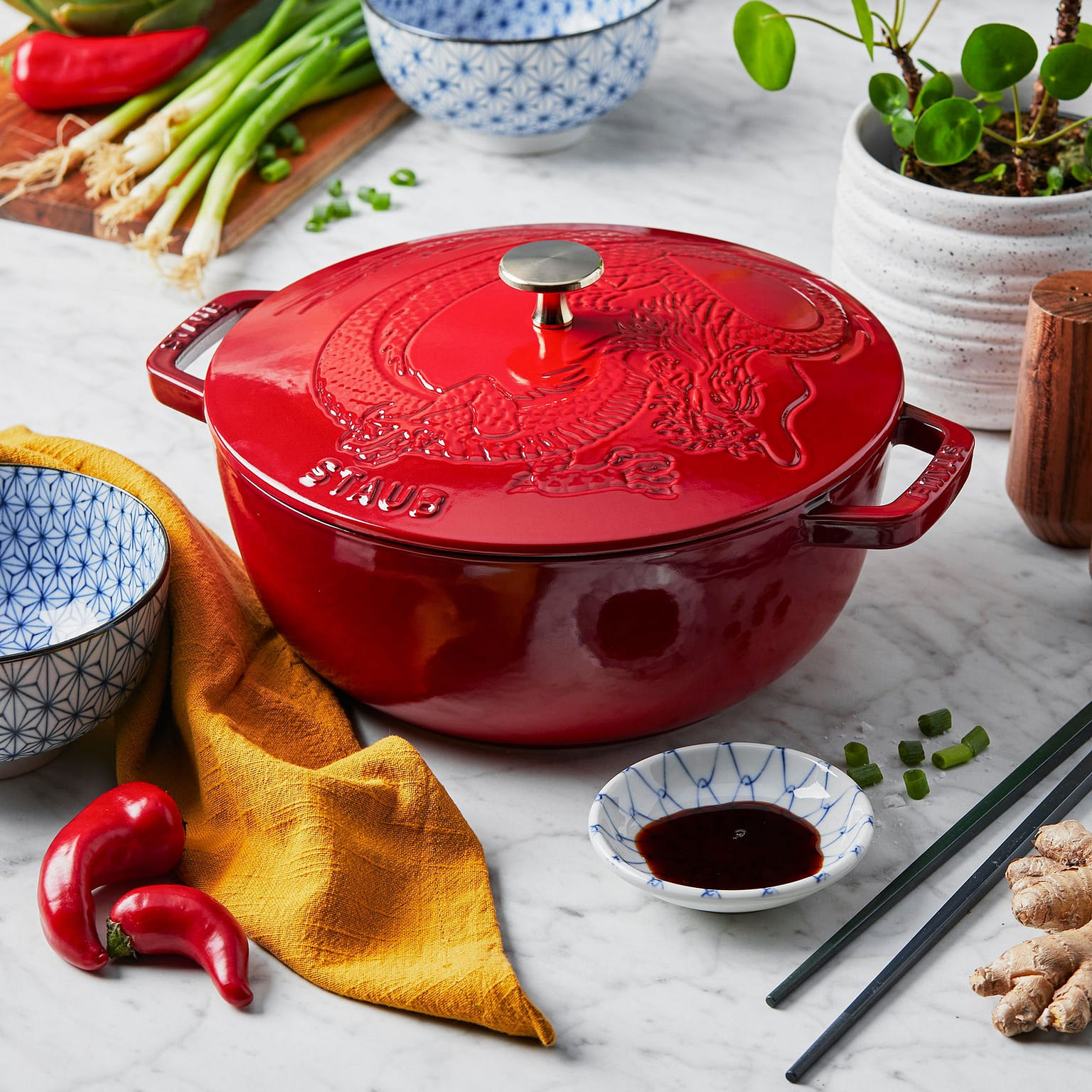 Staub Cast Iron 3.75-qt Essential French Oven with Dragon Lid - Cherry 1 ส่วน