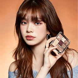 Judydoll橘朵玩趣七色系列多色眼影盘 15粉芋灰棕盘 1 份