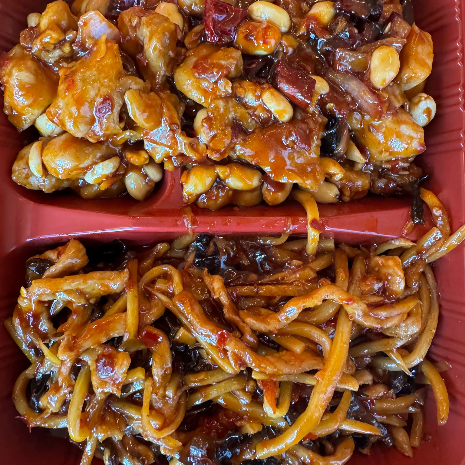 宫保鸡丁鱼香肉丝双拼 500g 微辣 配炒饭 1 份
