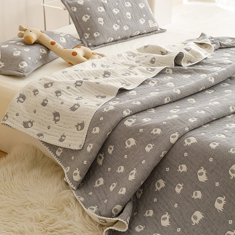 CuddlePatch Quilt Only Gray Elephant-Twin 2000 그램