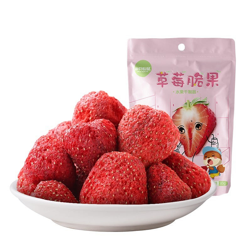 【 Three squirrels _ Strawberry Crunchy fruit 30g】 Net red casual snacks 30 그램