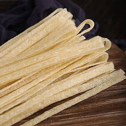 Iron stick yam beef tendon noodles delicious 137 g