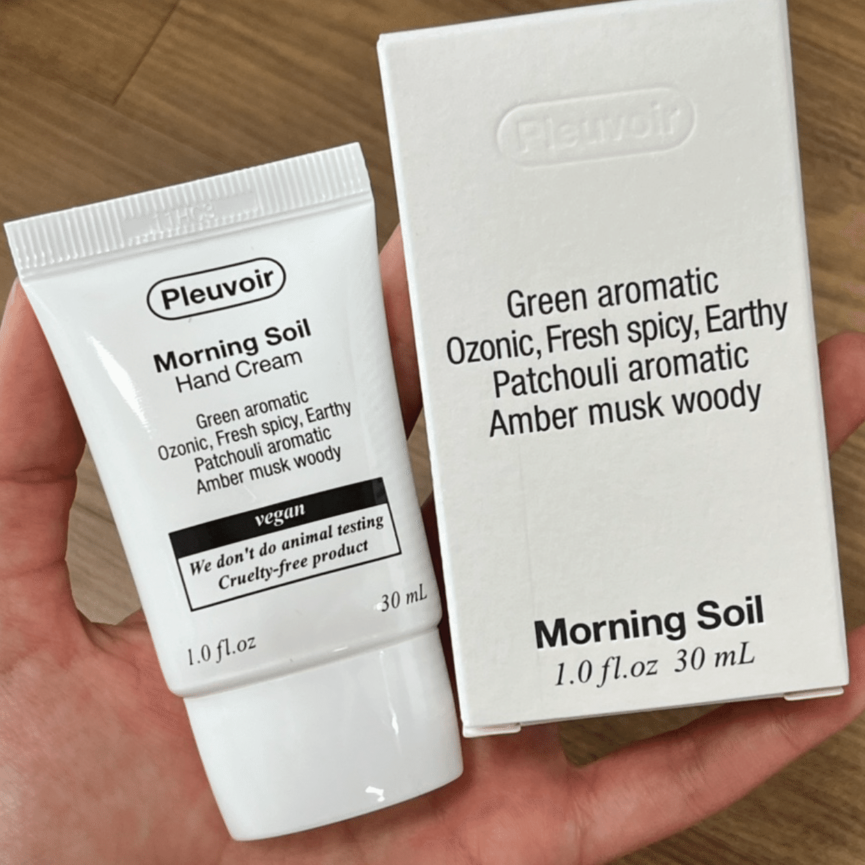 Pleuvoir Morning Soil Perfumed Hand Cream 30 밀리리터