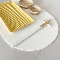 Le’enmi 椭圆形双面皮革托盘 - 薄荷绿色 / 大号 1 份