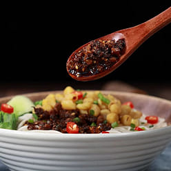 Uncle Ya's Chongqing Noodle Pea Mixed Sauce *245g 1 pack