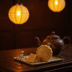 Mooncake Durian MonThong Sau Rieng 4 pieces 1 box