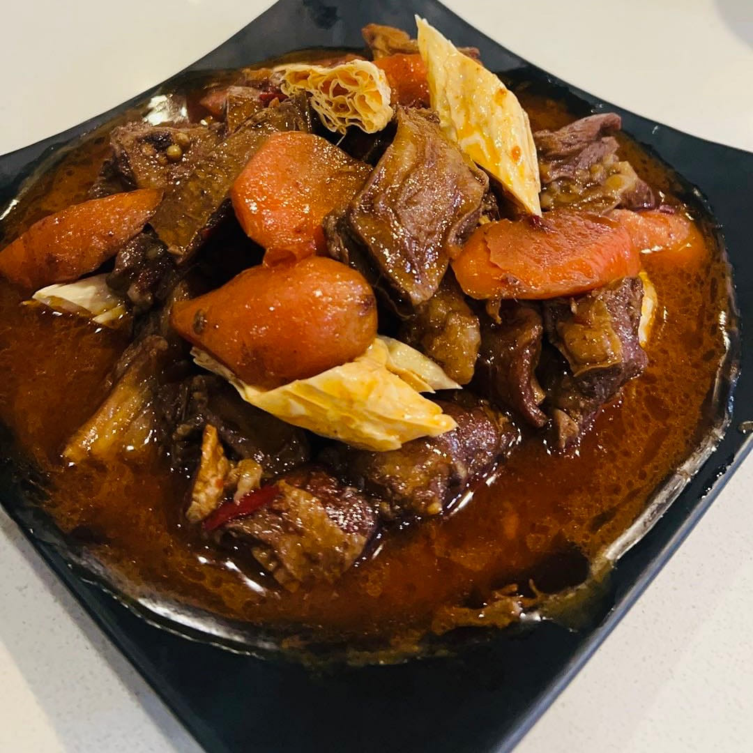 Lamb Belly with carrot /bean curd stick mild spicy 1 each
