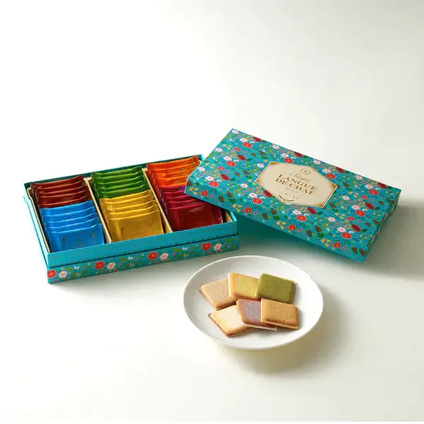 Get Saqu LANGUE DE CHAT assortment 30 pieces Delivered | Weee