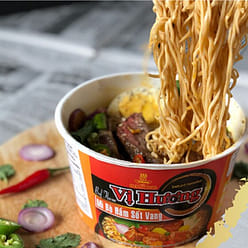 비흐엉 와인 소스로 조린 소고기 라면 1박스 1 개입