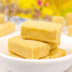 Vietnam Hoang Long Original Mung Bean Cake ,16pcs/box 200 g