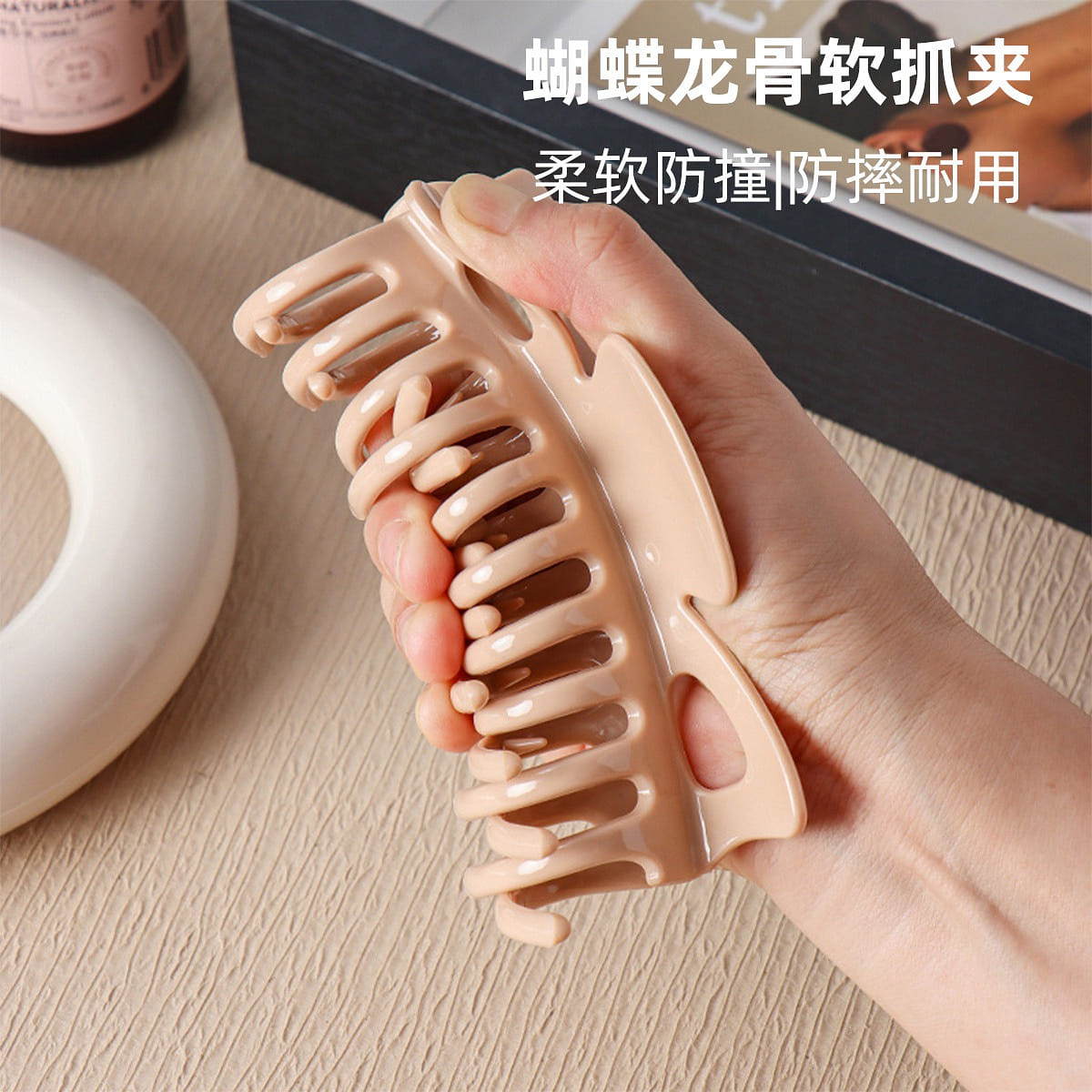 软硅胶发夹鲨鱼夹发卡柔软防撞后脑蝴抓夹卡其12cm 1 份