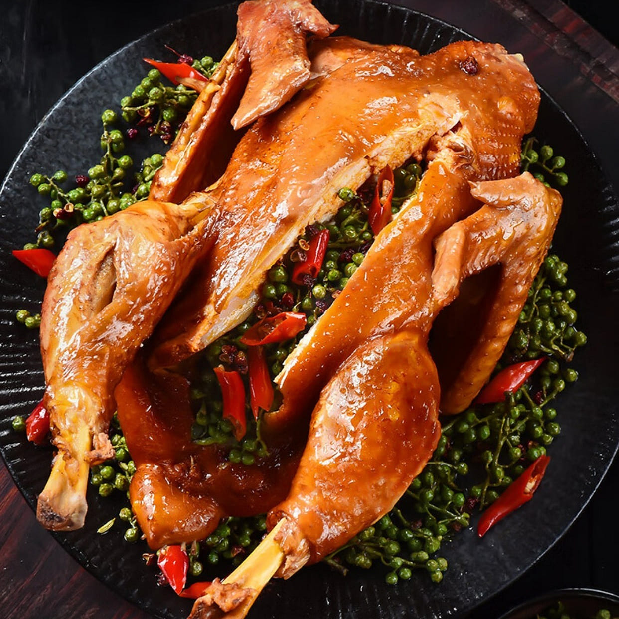 Gà Xông Khói Nguyên Con, Vị Cay 1.1-1.4lbs 1 each