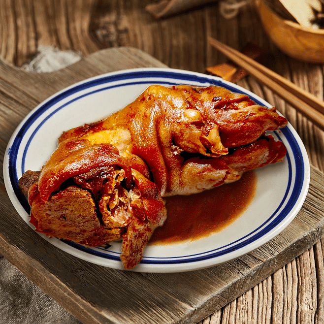 Braised Pork Feets Whole 1 개