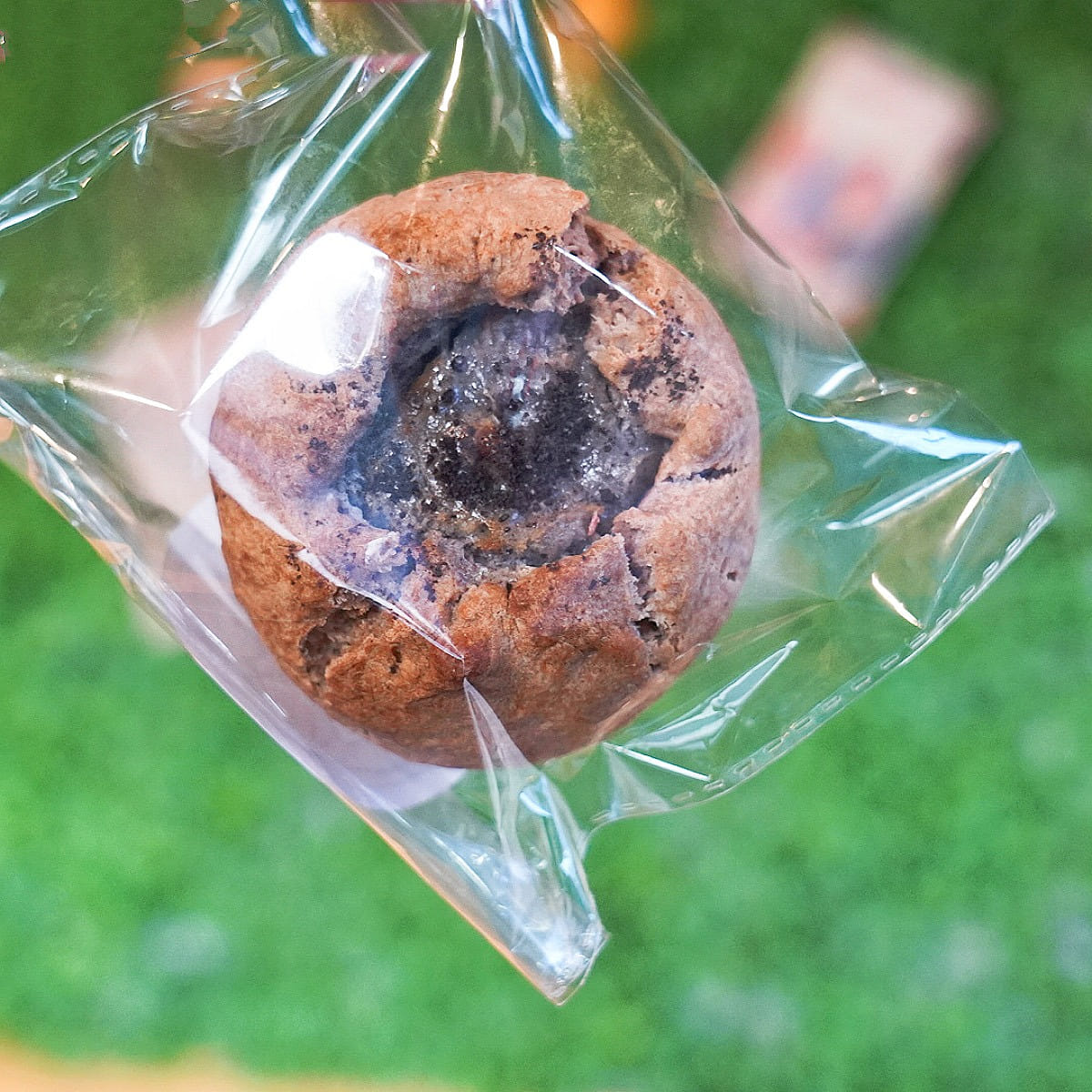 Cocoa Oreo Cream Cheese Scone 70 그램